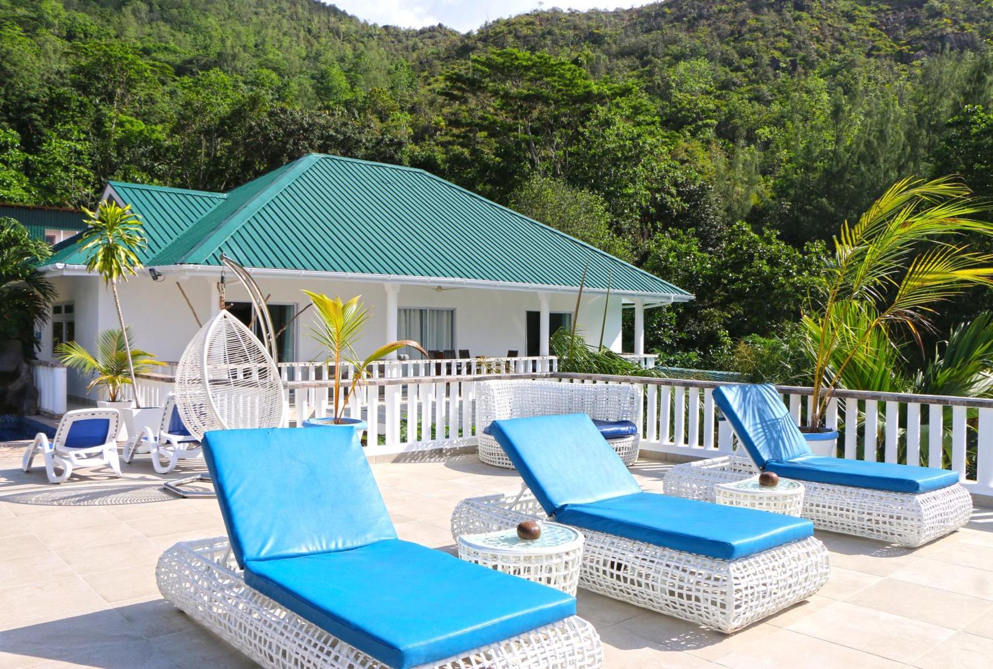 Ocean Blue Bay Apartment Anse Volbert Village  Bagian luar foto