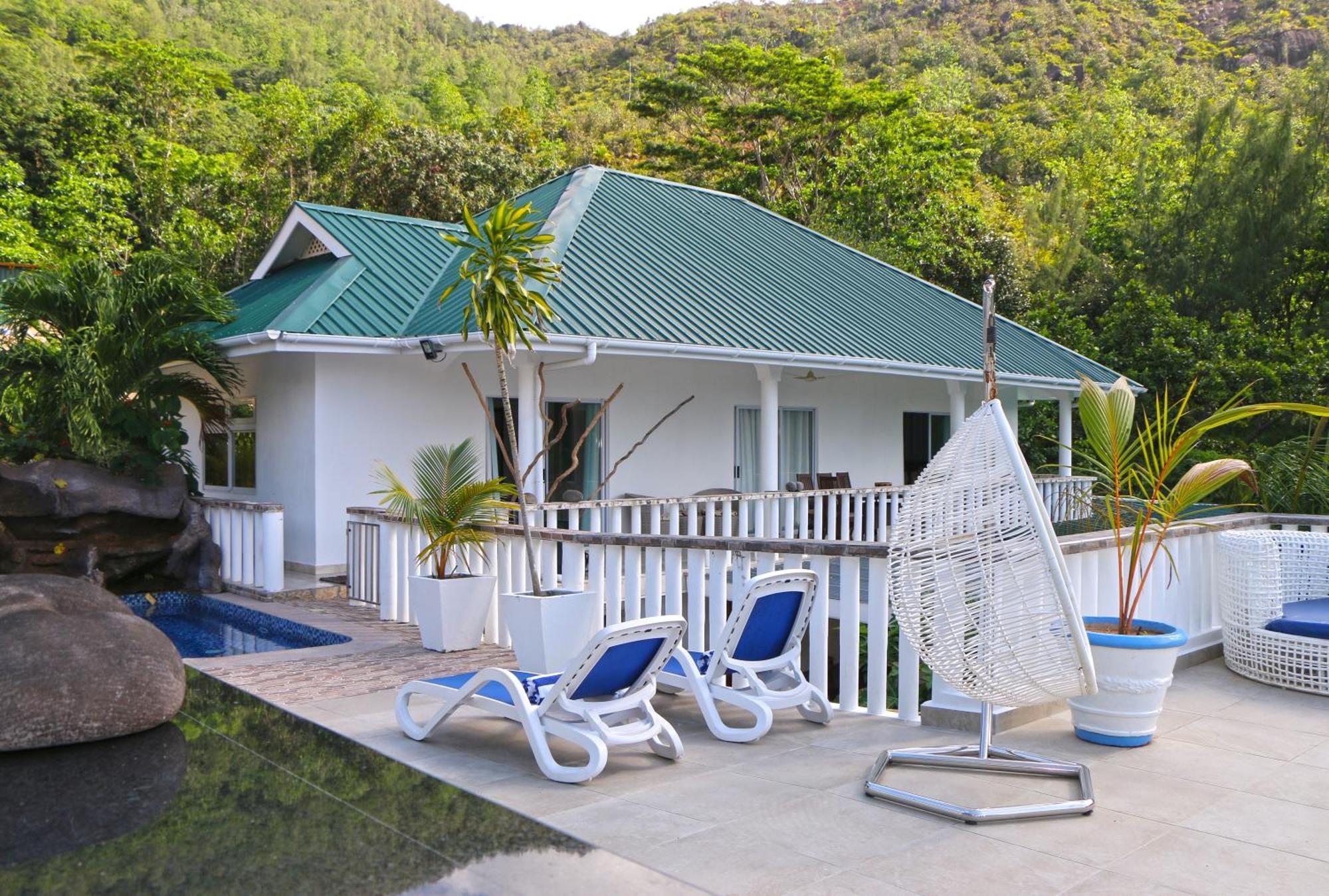 Ocean Blue Bay Apartment Anse Volbert Village  Bagian luar foto