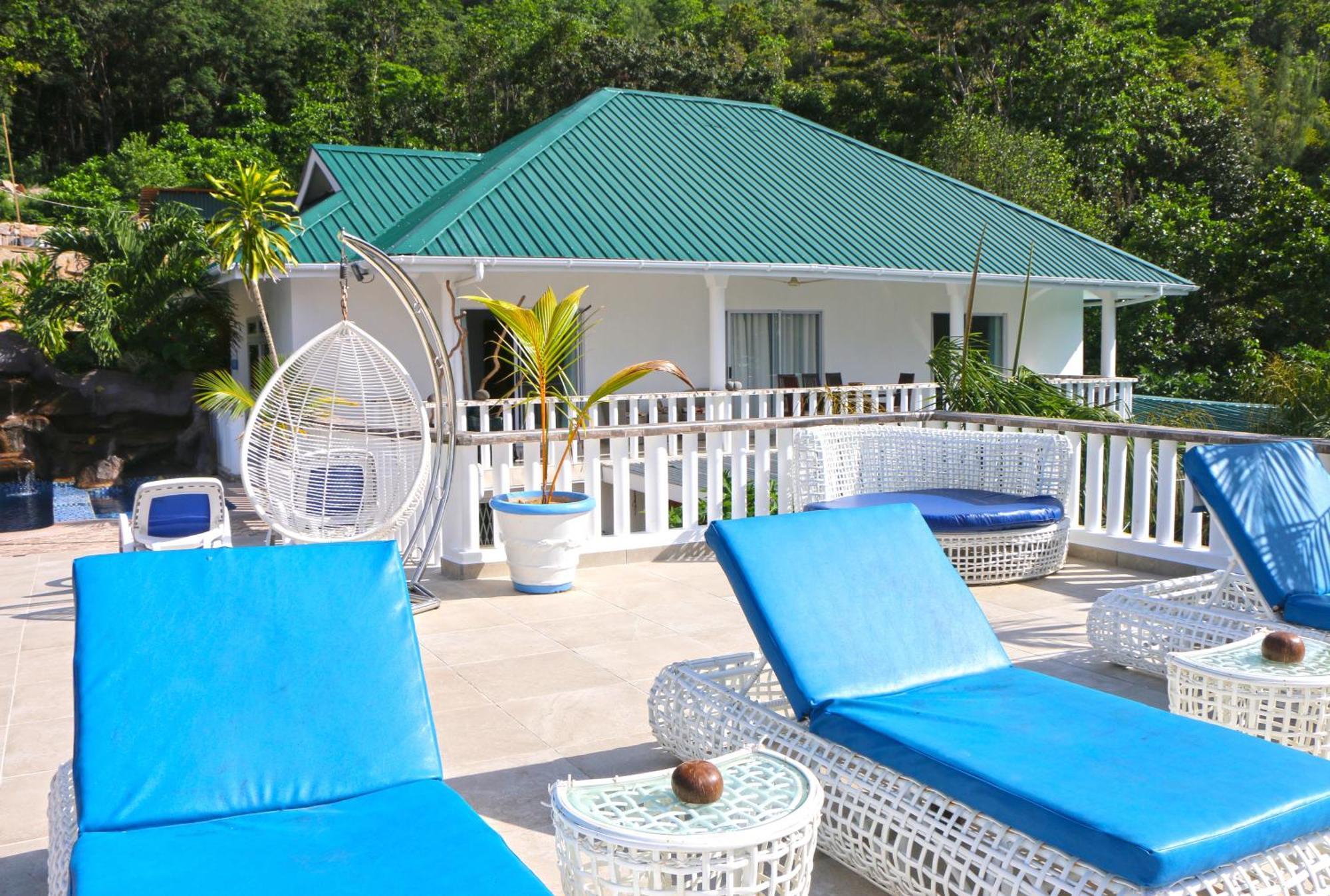 Ocean Blue Bay Apartment Anse Volbert Village  Bagian luar foto