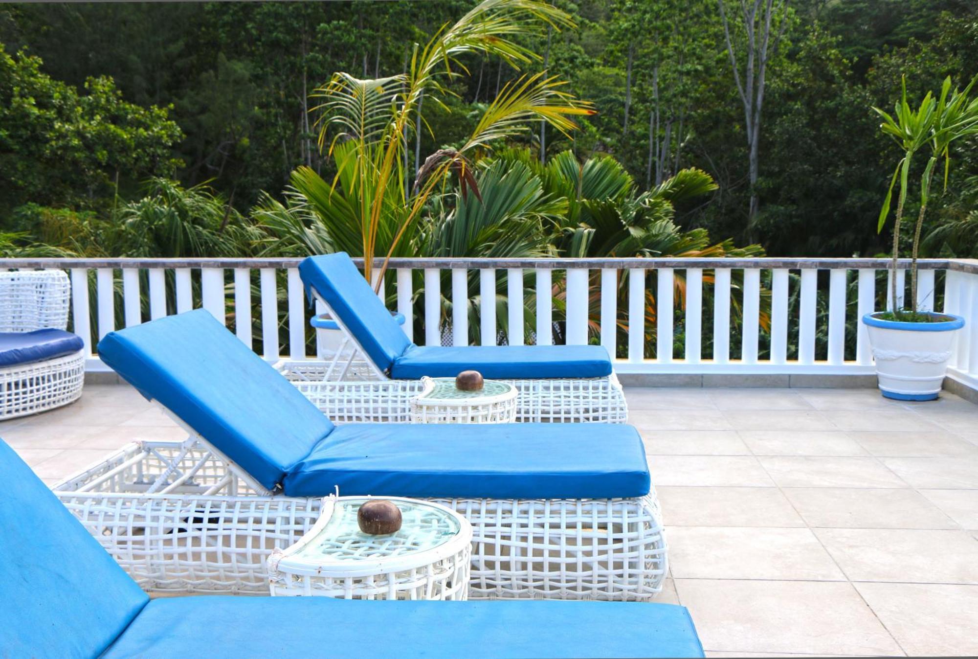 Ocean Blue Bay Apartment Anse Volbert Village  Bagian luar foto
