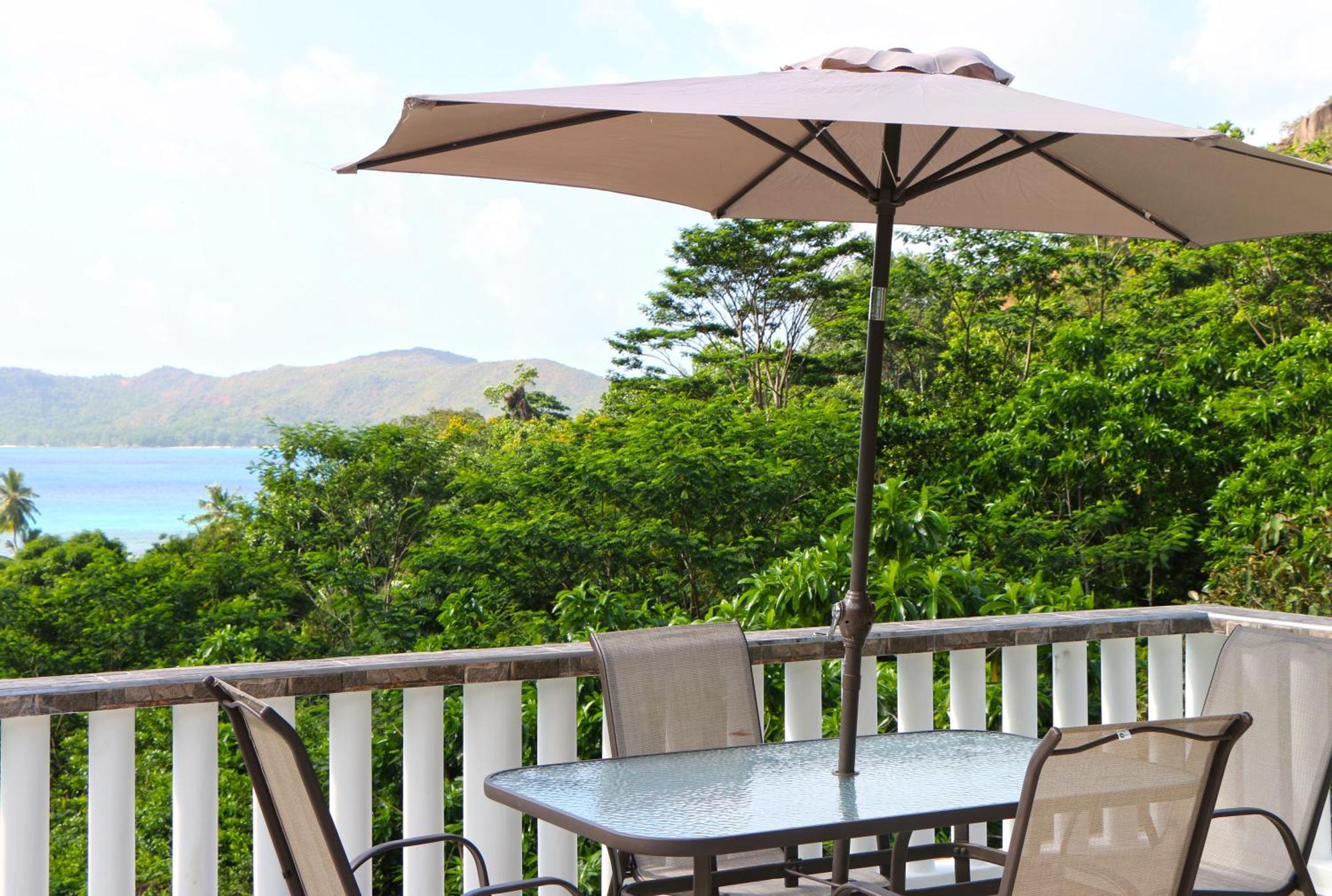 Ocean Blue Bay Apartment Anse Volbert Village  Bagian luar foto