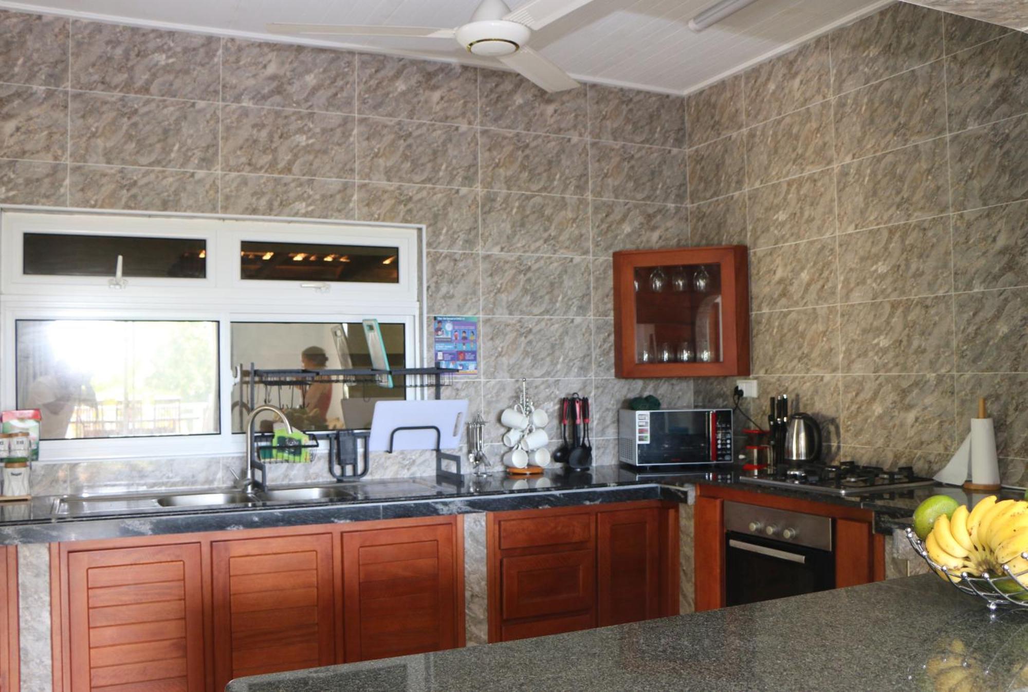 Ocean Blue Bay Apartment Anse Volbert Village  Bagian luar foto